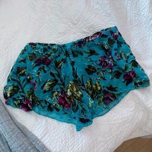 Rat & Boa shorts size small